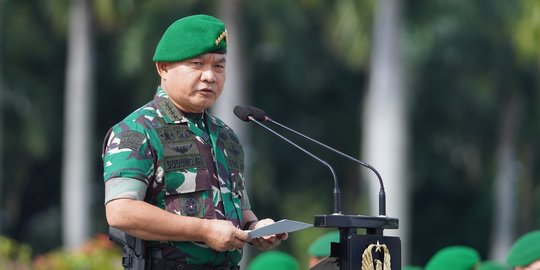 Serangan Balik Jenderal Dudung Balas Cibiran Effendi Simbolon