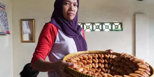 Mencicipi Kue Adrem, Makanan Unik Khas Bantul