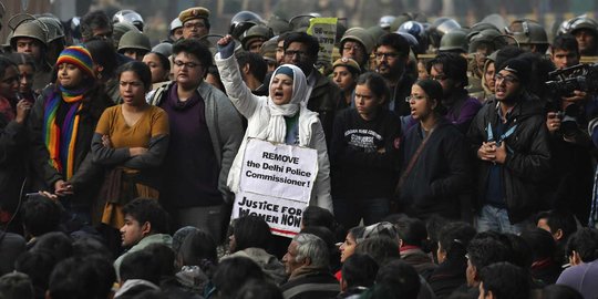 Dua Gadis India Diduga Korban Pemerkosaan Ditemukan Tewas Di Pohon ...