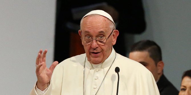 Paus Fransiskus Sebut Kirim Senjata ke Ukraina Secara Moral Dibenarkan