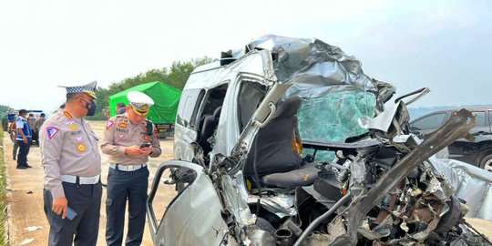 13 Mobil Tabrakan Di Tol Pejagan KM 253 Gara-Gara Asap Pembakaran ...