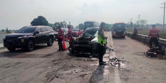 13 Mobil Tabrakan Beruntun di Tol Pejagan, Putra Jamintel Amir Yanto Meninggal