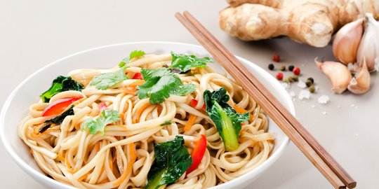6  Resep Mie Hokkian Lezat Mudah Dibuat, Dijamin Bikin Ketagihan
