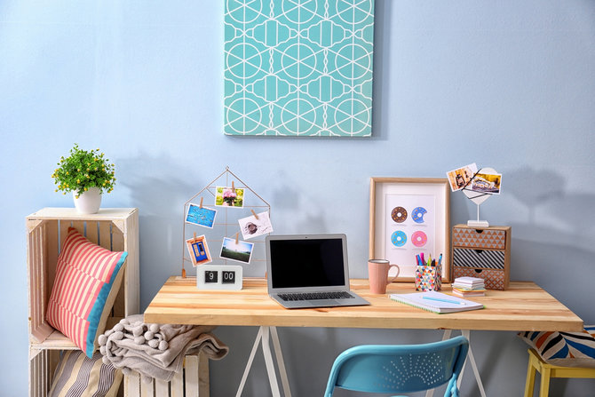 trik tingkatkan produktivitas di rumah berikan sentuhan warna pada ruang kerja
