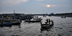 Keluh Kesah Nelayan Jakarta Terdampak Kenaikan BBM
