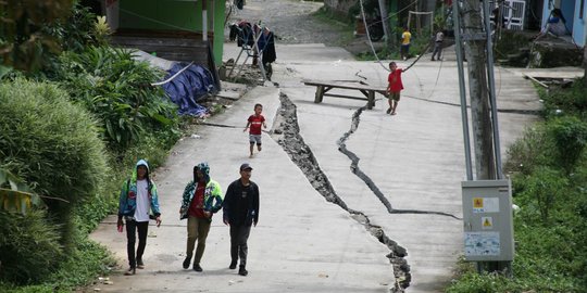 Pemkab Bogor Siapkan Rp5 M untuk Penanganan Pergerakan Tanah di Babakanmadang