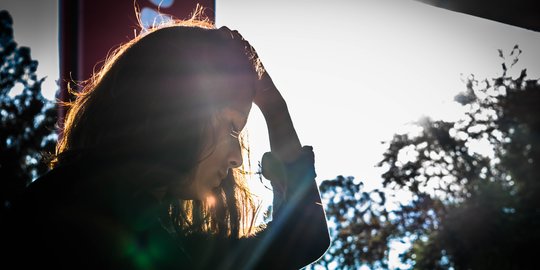 36 Kata-Kata Merelakan Masa Lalu Bahasa Inggris, Bantu Segera Move On