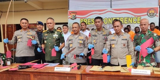 14 Pendemo Bawa Sajam saat Demo Save Lukas Enembe di Jayapura Dipulangkan