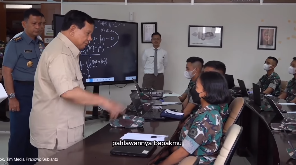 prabowo salut anak tukang bakso kuliah gratis di unhan