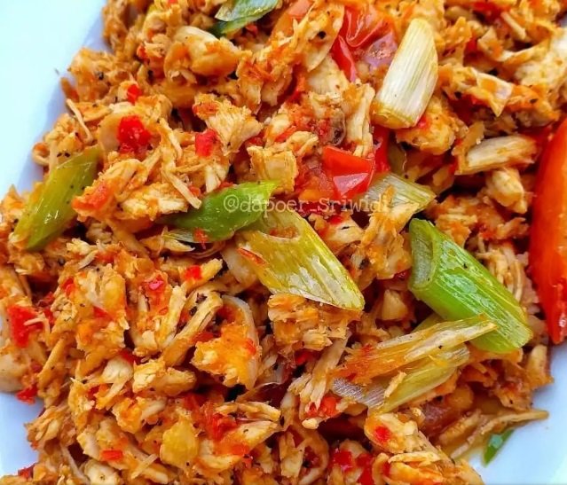 cara membuat ayam suwir pedas lakukan langkah praktis ini lengkap dengan ragam resepnya