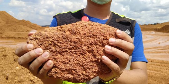 Penjualan Hasil Tambang Antam di Kalimantan Barat Capai Rp889 Miliar