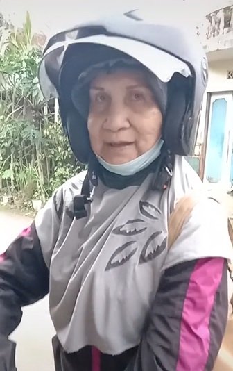 nenek usia 83 tahun masih bugar amp bisa kendarai motor sendiri