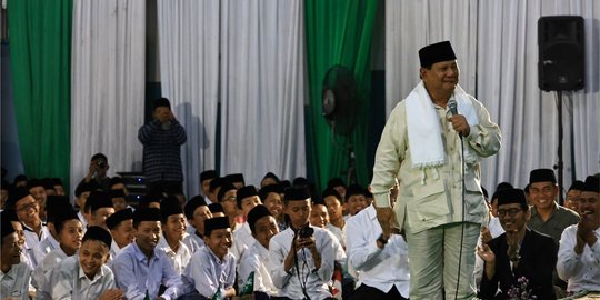 Pantun Menhan saat Buka Muktamar Persis: Jokowi dan Prabowo Dulu Rival, Kini Bersatu