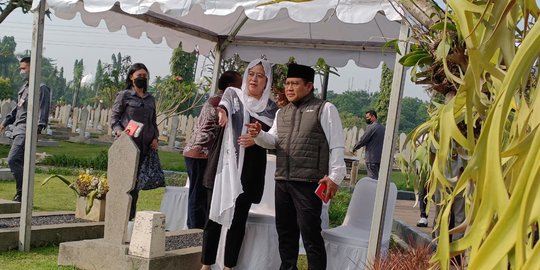 Puan Maharani-Cak Imin Bertemu, Ziarah Bareng ke Makam Taufiq Kiemas