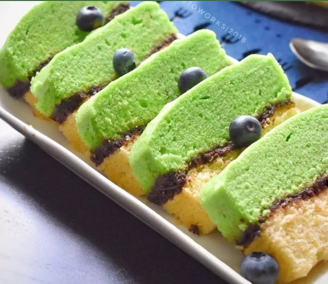 cara membuat bolu pandan kukus lembut dan legit lengkap dengan aneka resepnya