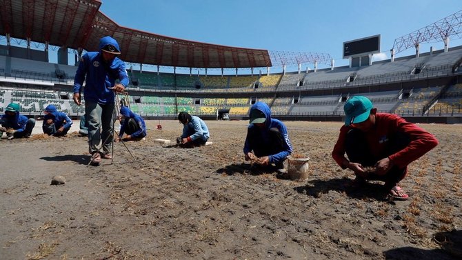 sidak stadion gelora bung tomo surabaya