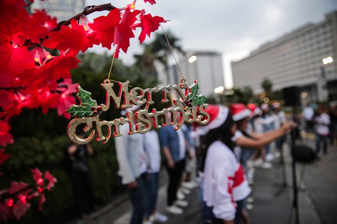 pemprov dki gelar paduan suara sambut natal