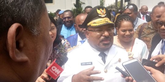 Pengacara Sebut Lukas Enembe 'Bonyok' Hadapi 14 Mantan Jenderal Polisi