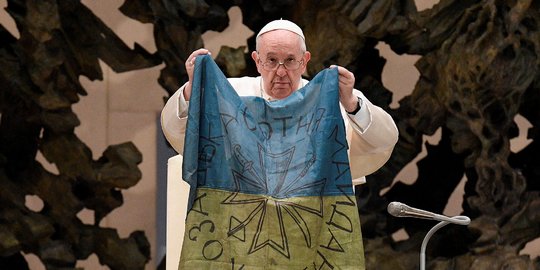 Paus Fransiskus Serukan Orang Italia Punya Banyak Anak