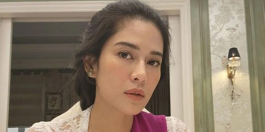 Kisah Perjalanan Pencarian Spiritual Dian Sastrowardoyo, Akhirnya Berlabuh di Islam