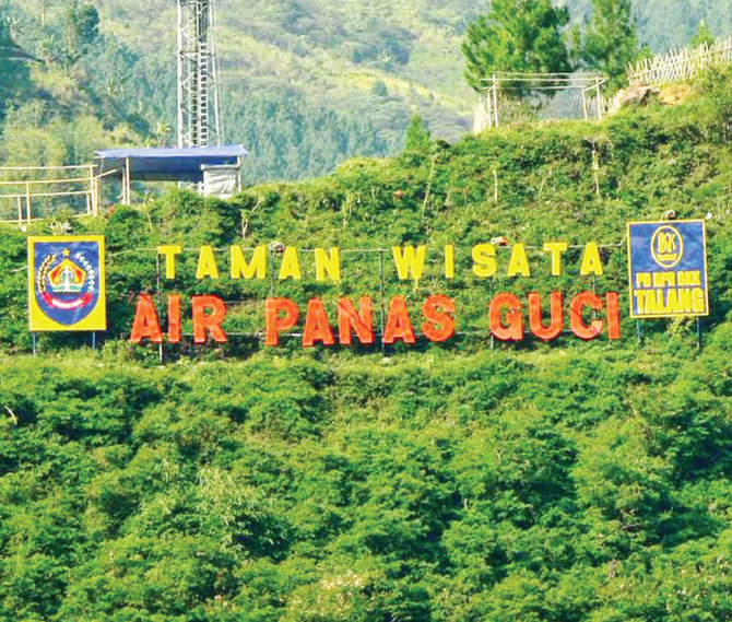 pemandian air panas guci