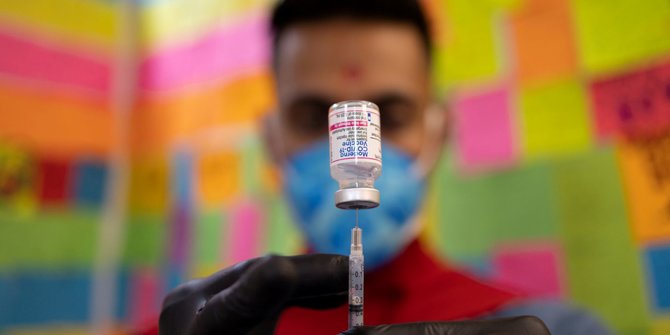 CEK FAKTA: Salah, Vaksin Covid-19 Sebabkan Penyakit Kulit