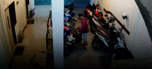 pencuri sambangi rumah kos di lamongan dan bawa kabur dua motor