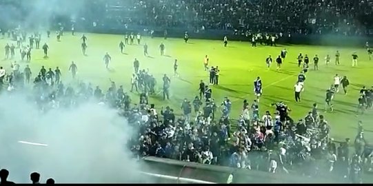 Kronologi Kericuhan Usai Laga Arema FC vs Persebaya yang Telan 127 Korban Jiwa