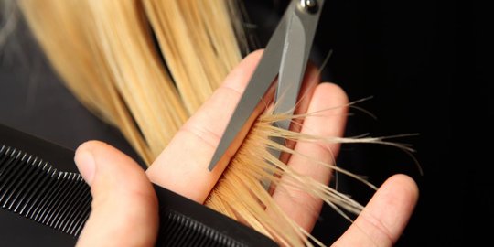 5 tanda kurang nutrisi pada rambut yang bisa terlihat