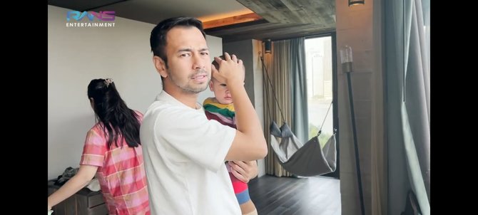 rayyanza jatuh sakit pas tiba di amerika terus nangis saat digendong raffi ahmad