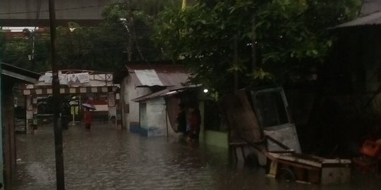 Hujan Deras Sebabkan 16 RT Dan 7 Ruas Jalan Di Jakarta Banjir, Cek ...