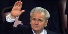 5 Oktober 2000: Revolusi Bulldozer Serbia Gulingkan Presiden Milosevic
