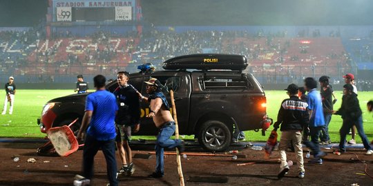 Saling Lempar soal Penggunaan Gas Air Mata di Stadion Kanjuruhan