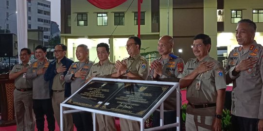 Anies Baswedan Resmikan Rumah Susun Asrama Polri di Menteng