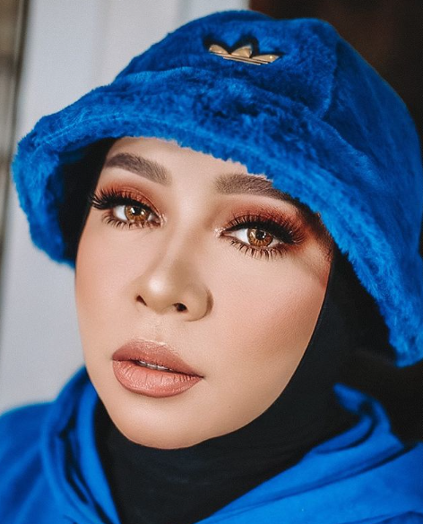 dikritik sudah berhijab namun masih bermusik melly goeslaw beri jawaban menohok