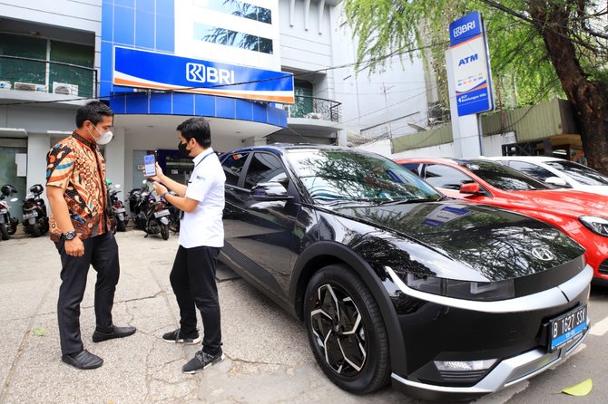 bri implementasikan electric vehicles green building dan ebt