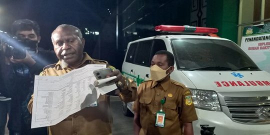 Dokter Pribadi Siapkan Ambulans di Rumah Pribadi Lukas Enembe