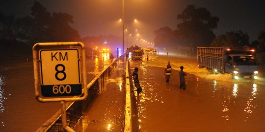 Waspada, Tol Jakarta-Cikampek hingga Jakarta-Tangerang Rawan Banjir