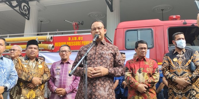 Gubernur Anies Berkumpul dengan 11 Kepala Daerah di Balai Kota DKI Bahas Resesi