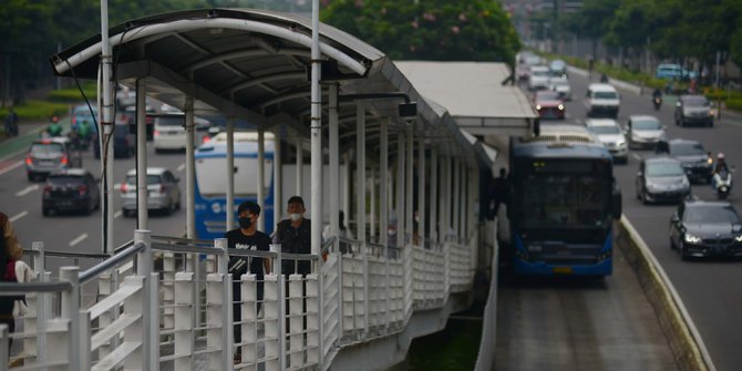 Buat Penumpang Transjakarta, Lakukan Cara Ini Ketika Gagal Tap In-Tap Out di Halte