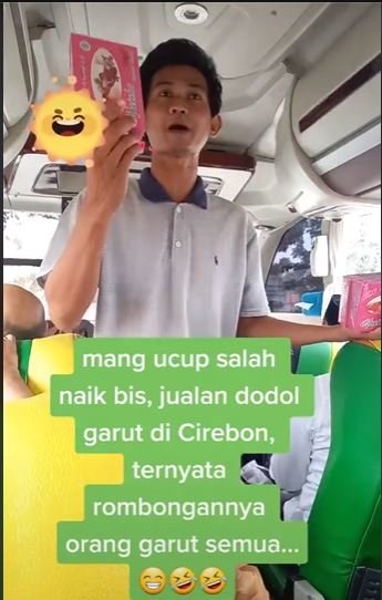 lucu pedagang ini salah masuk bus