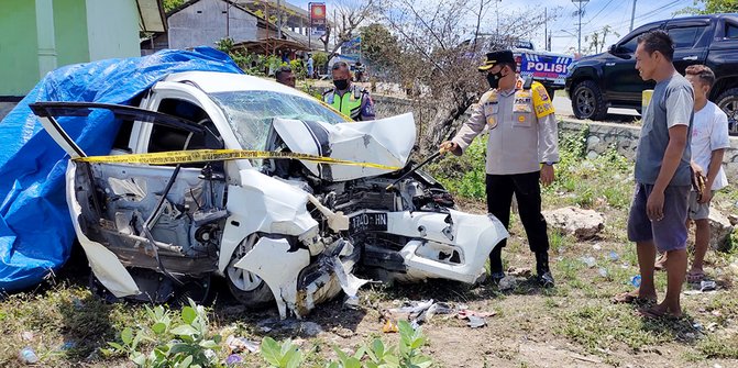 Mobilio Tabrak Tembok Di Kupang, Empat Orang Meninggal | Merdeka.com