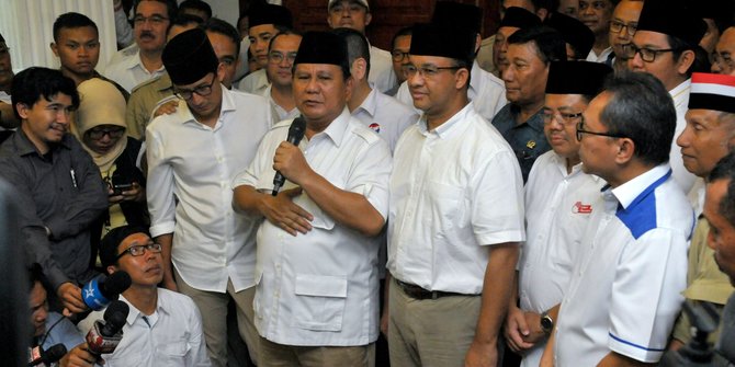 Reaksi Prabowo saat Diingatkan Anies Bisa Jadi Pesaing Jika Diberi Tiket Cagub DKI