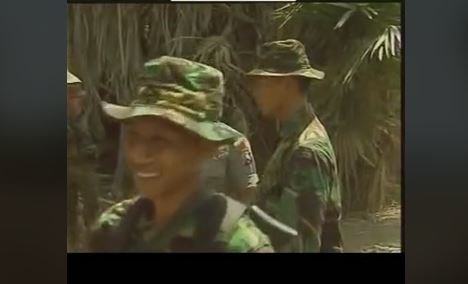 momen baku tembak pasukan brimob vs australia di timor timur