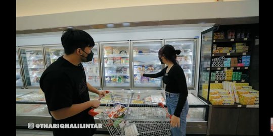 Thariq Halilintar Belanja di Supermarket Tanpa Lihat Harga, Fuji 'Enak Ya Sultan'