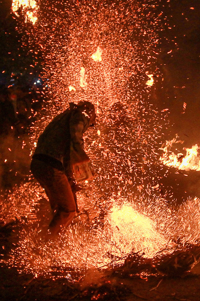 tradisi perang obor di jepara