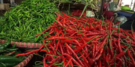 Masuki Musim Hujan, Harga Cabai dan Bawang Tetap Stabil