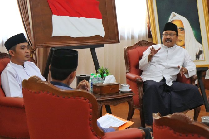 gus ipul lepas kafilah kota pasuruan mengikuti mtq tingkat nasional xxix