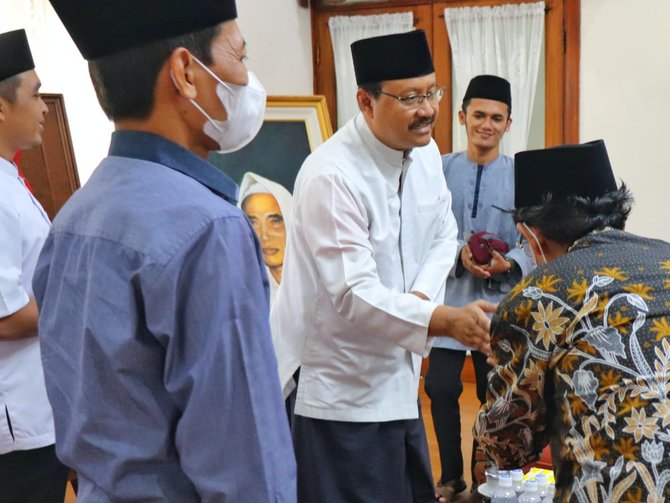 gus ipul lepas kafilah kota pasuruan mengikuti mtq tingkat nasional xxix