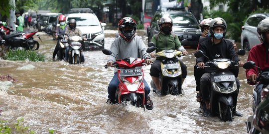 Update Banjir Luapan Kali Ciliwung, 53 RT Tergenang